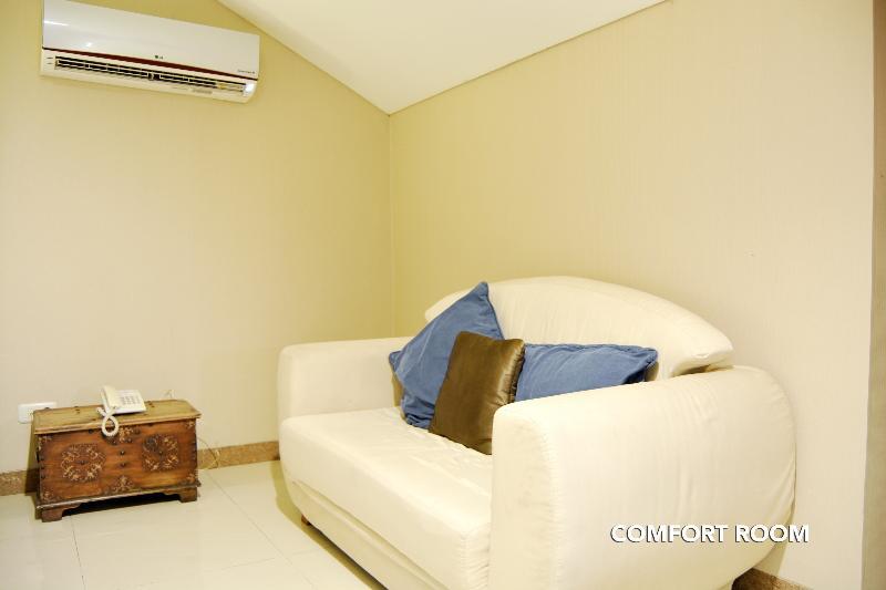 W Home Cikatomas Jakarta Exteriör bild